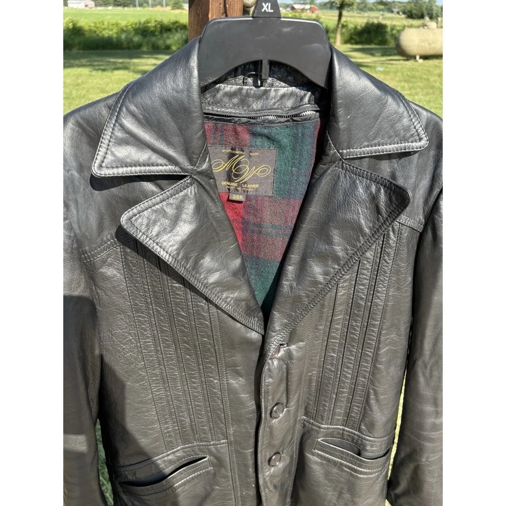 VTG Montgomery Ward Mens Black Leather Red Flannel Lined Peacoat 38R Jacket